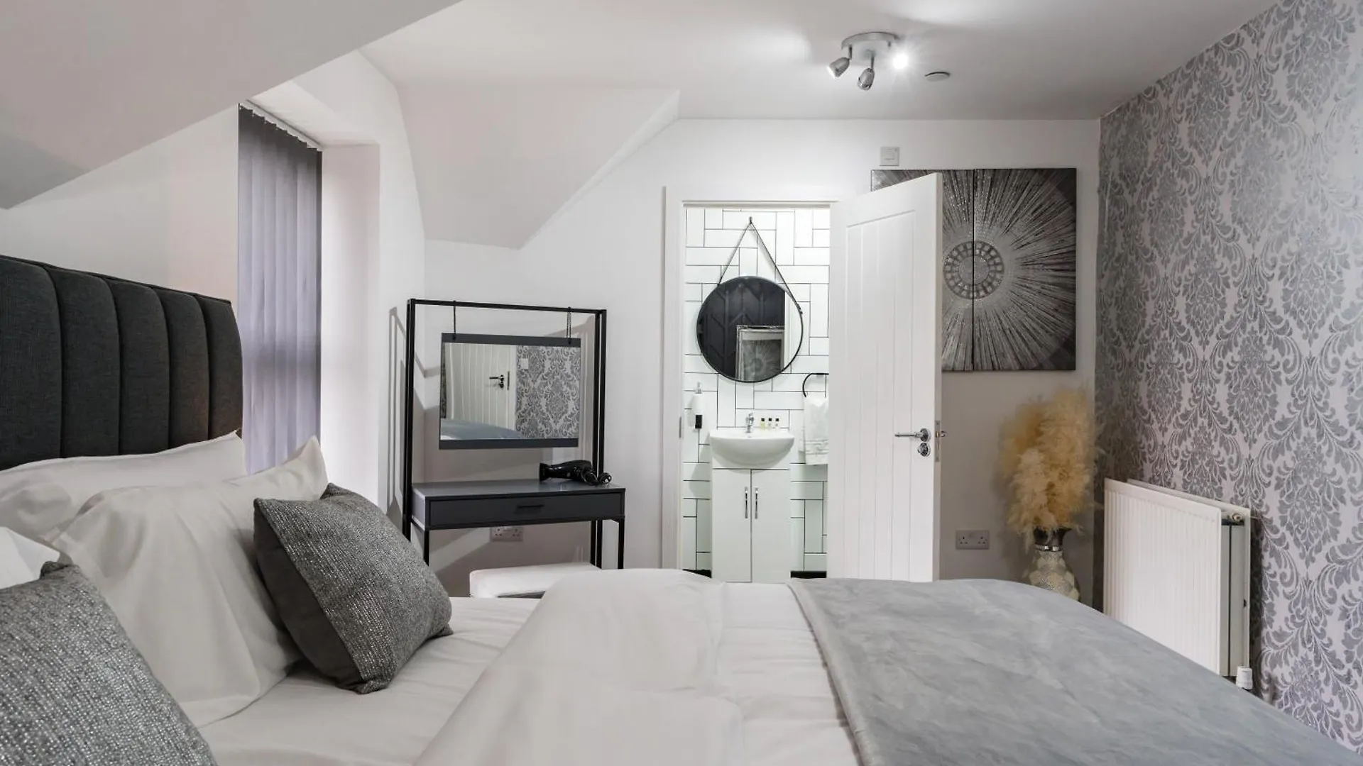 קארדיף Nottage House Premier Apartments