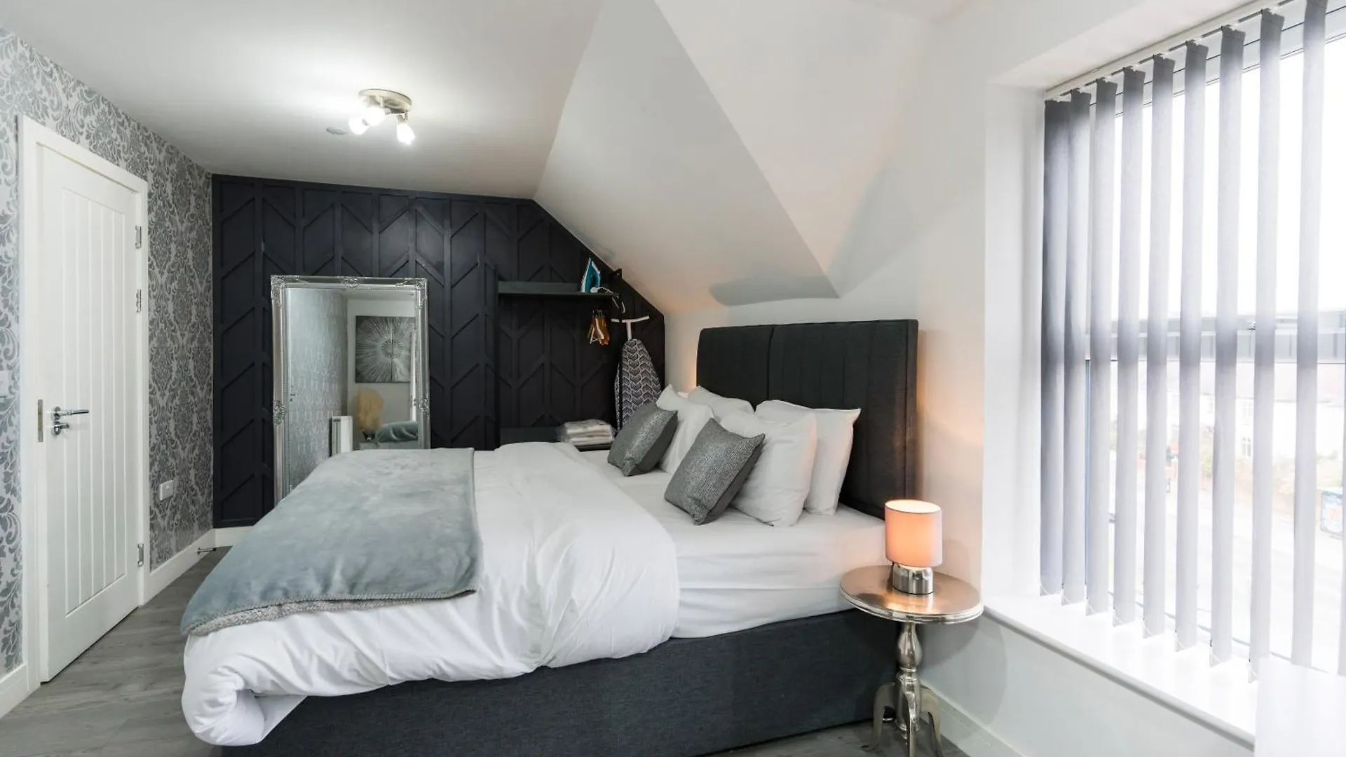 Nottage House Premier Apartments カーディフ