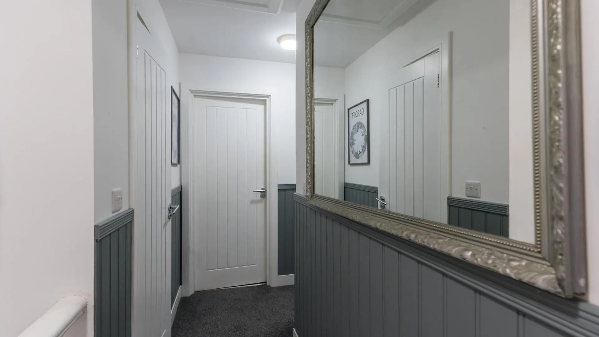 Nottage House Premier Apartments カーディフ 0*,