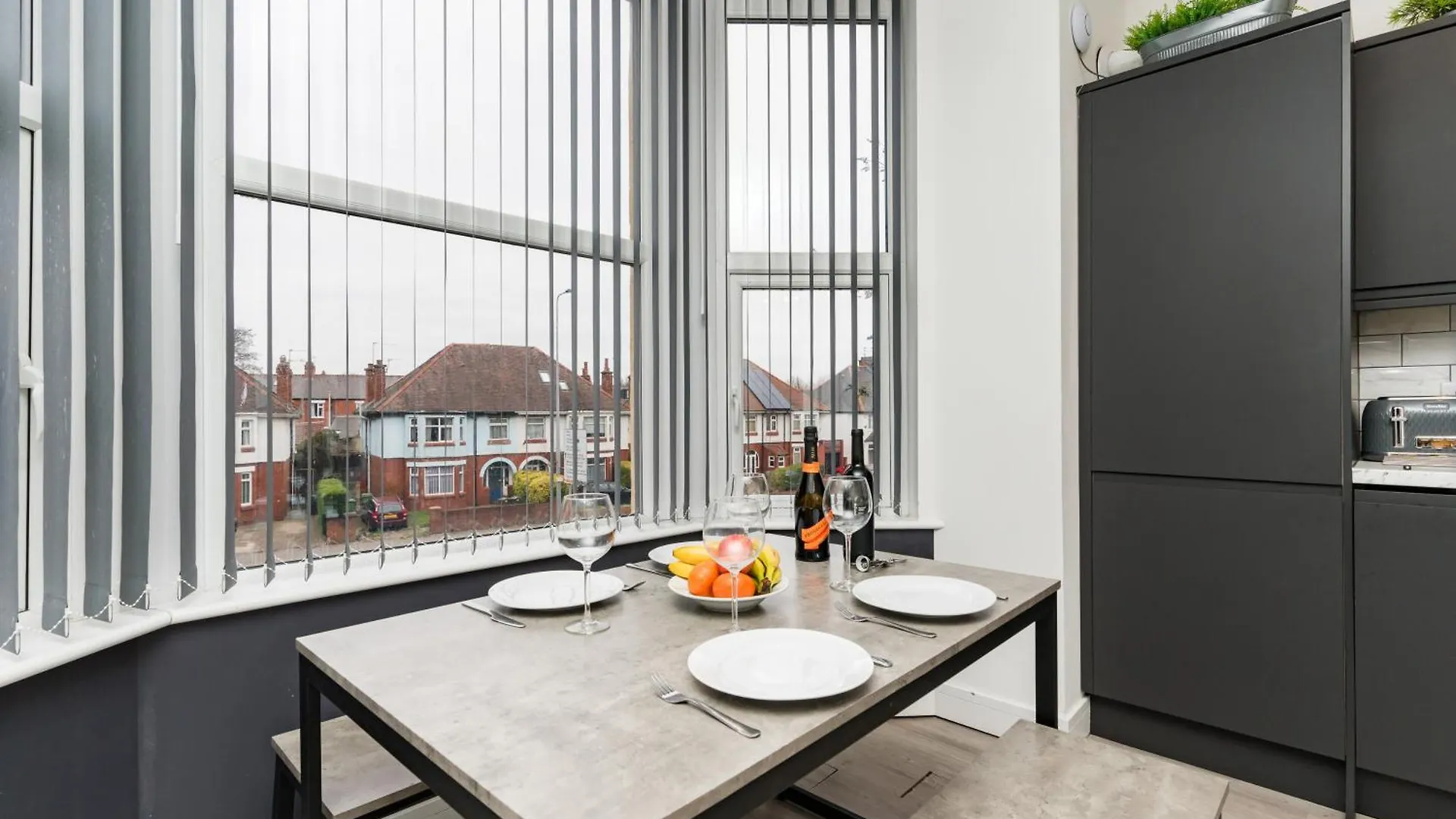 Nottage House Premier Apartments カーディフ イギリス