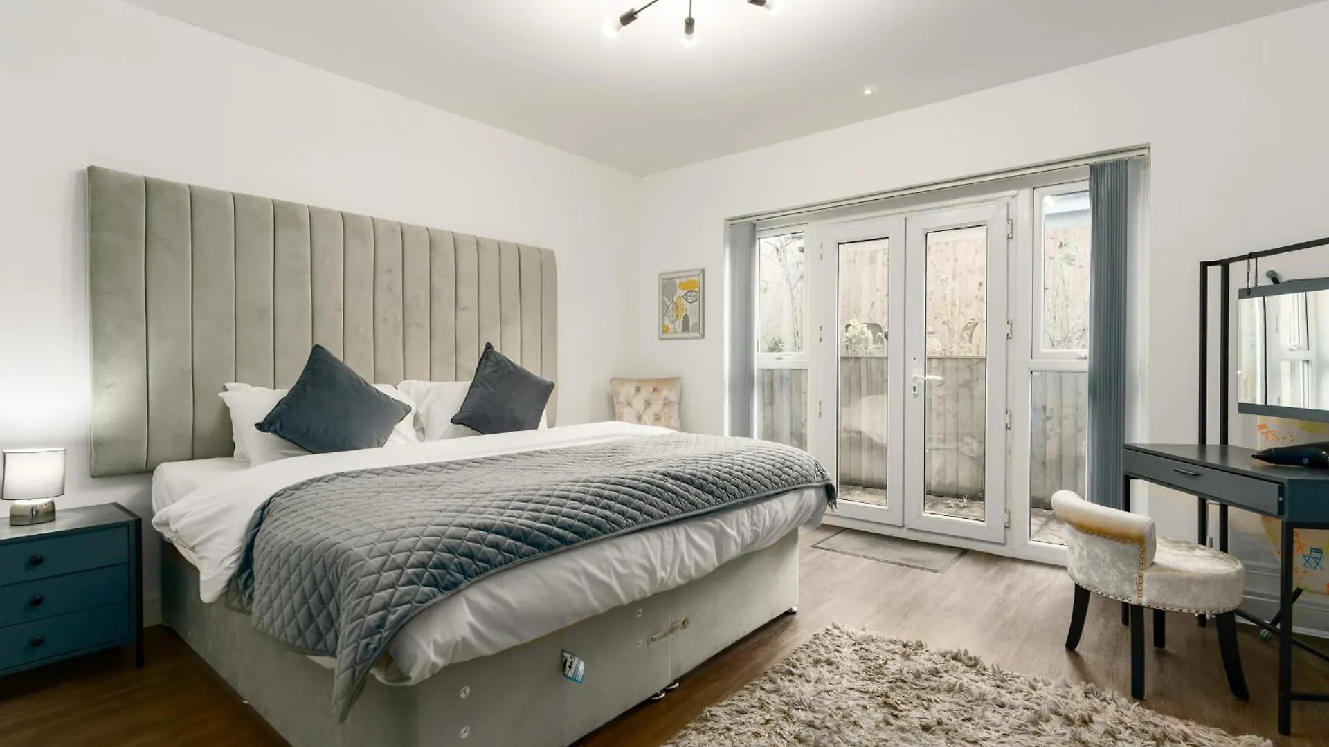 Nottage House Premier Apartments カーディフ イギリス